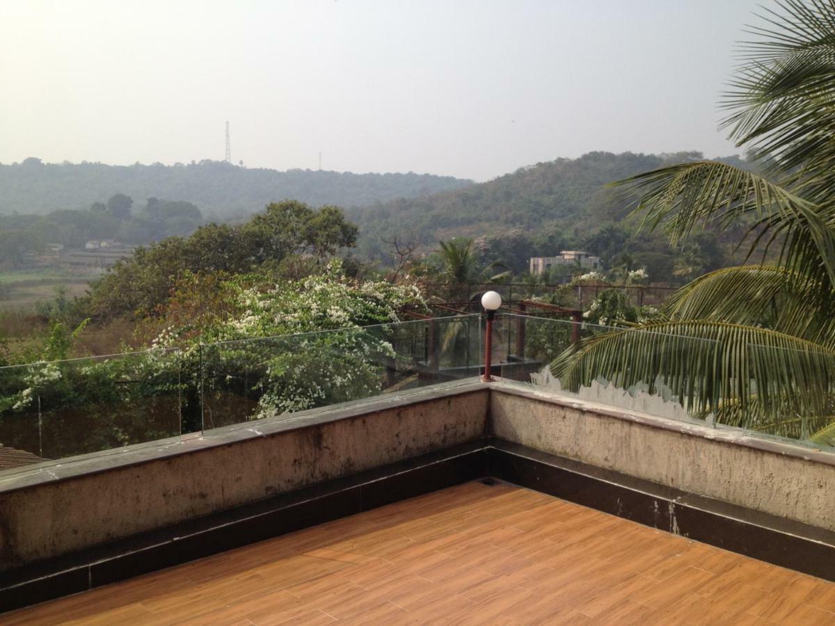 Royal Palms, Aarey Colony, Goregaon Villa ムンバイ エクステリア 写真